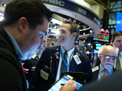 Giới đầu tư chậm lại quan sát tình hình tại Trung Đông